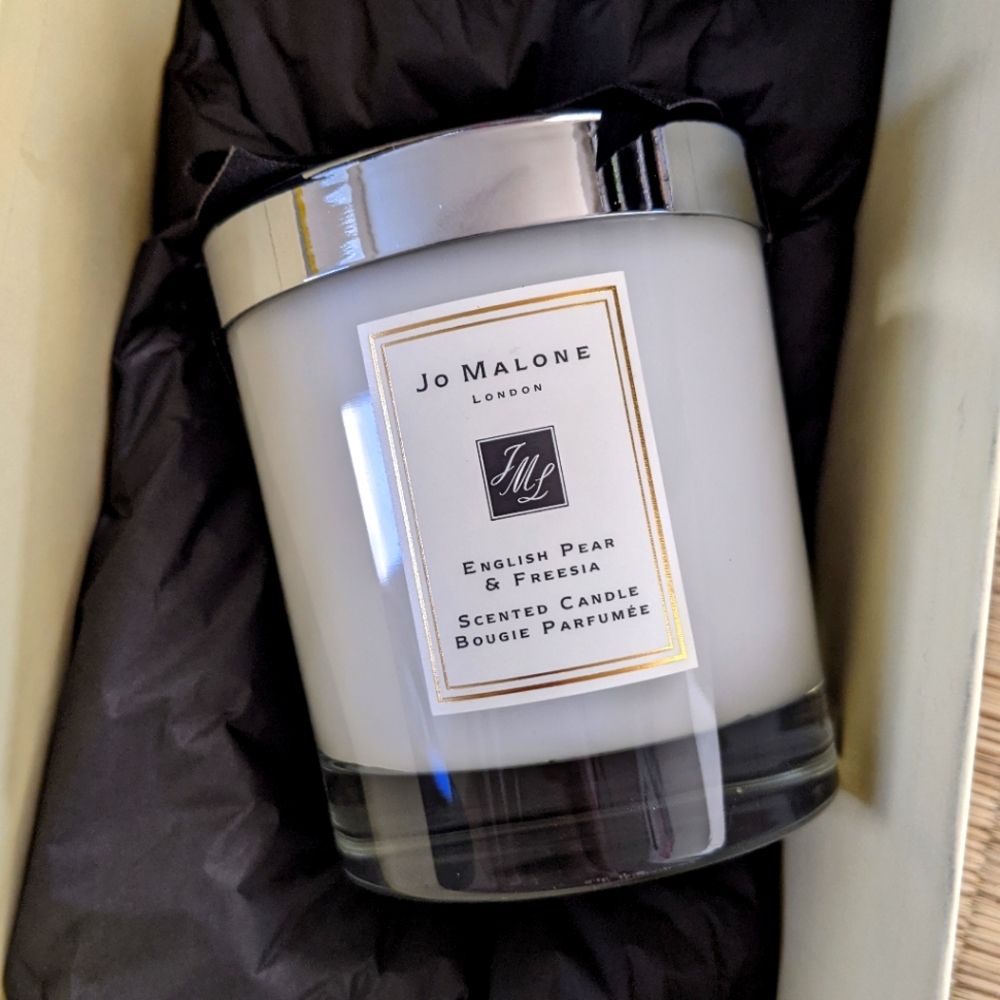 Jo Malone English Pear and Freesia candle